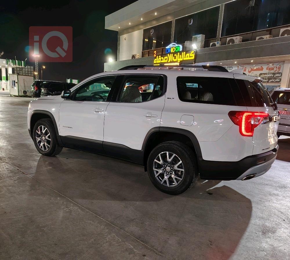 GMC Acadia